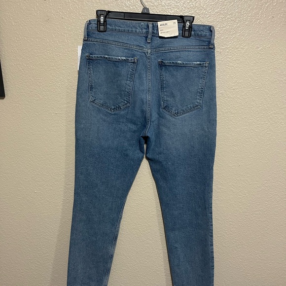 Agolde High Rise Jeans in Medium Blue - Picture 3 of 4